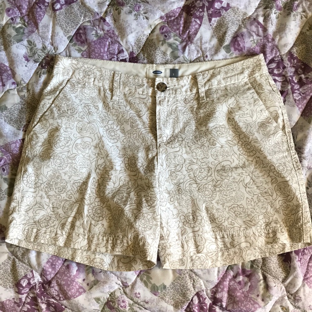 Old Navy Mid Rise Every Day Shorts